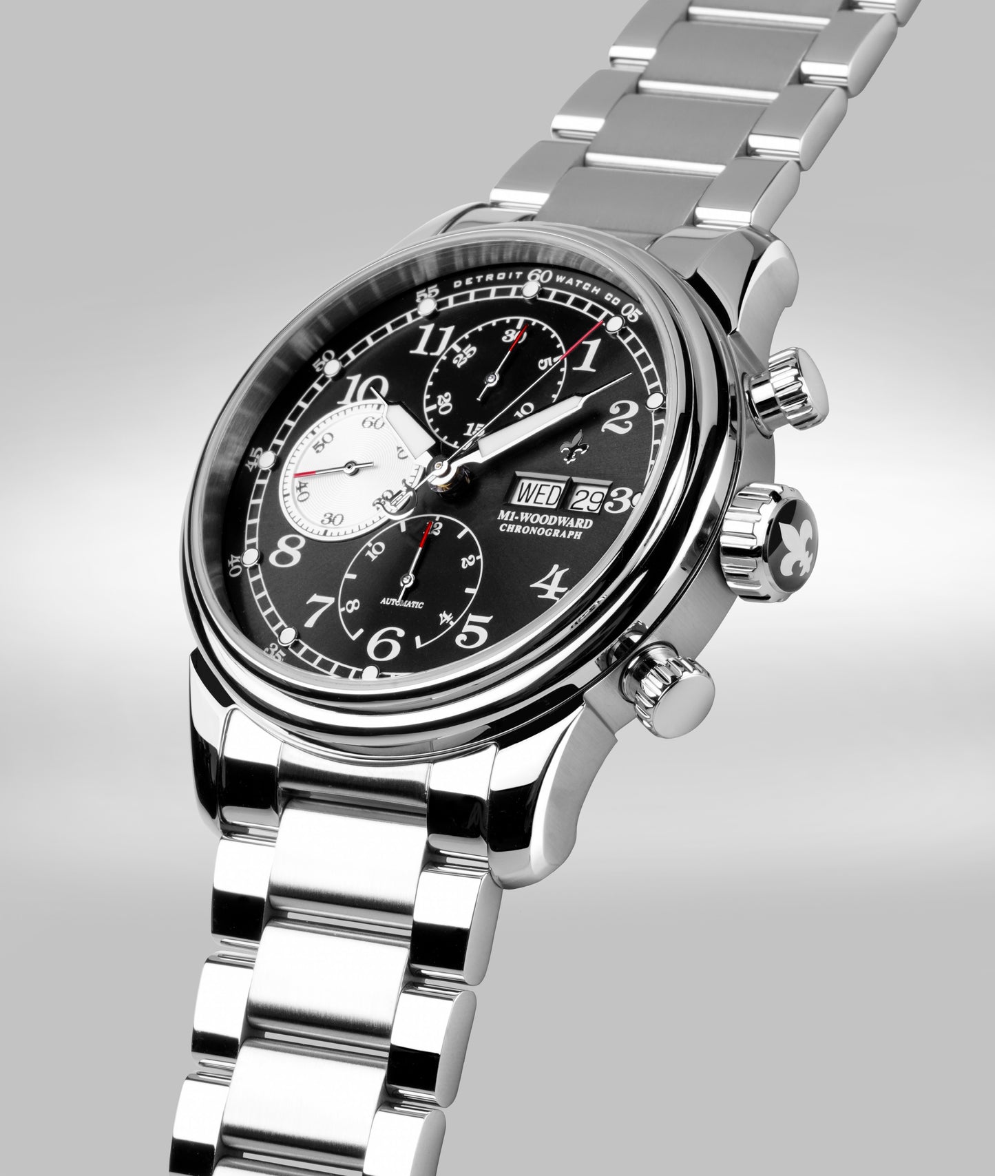 42mm M1-Woodward® Classic Chronograph Exhibition