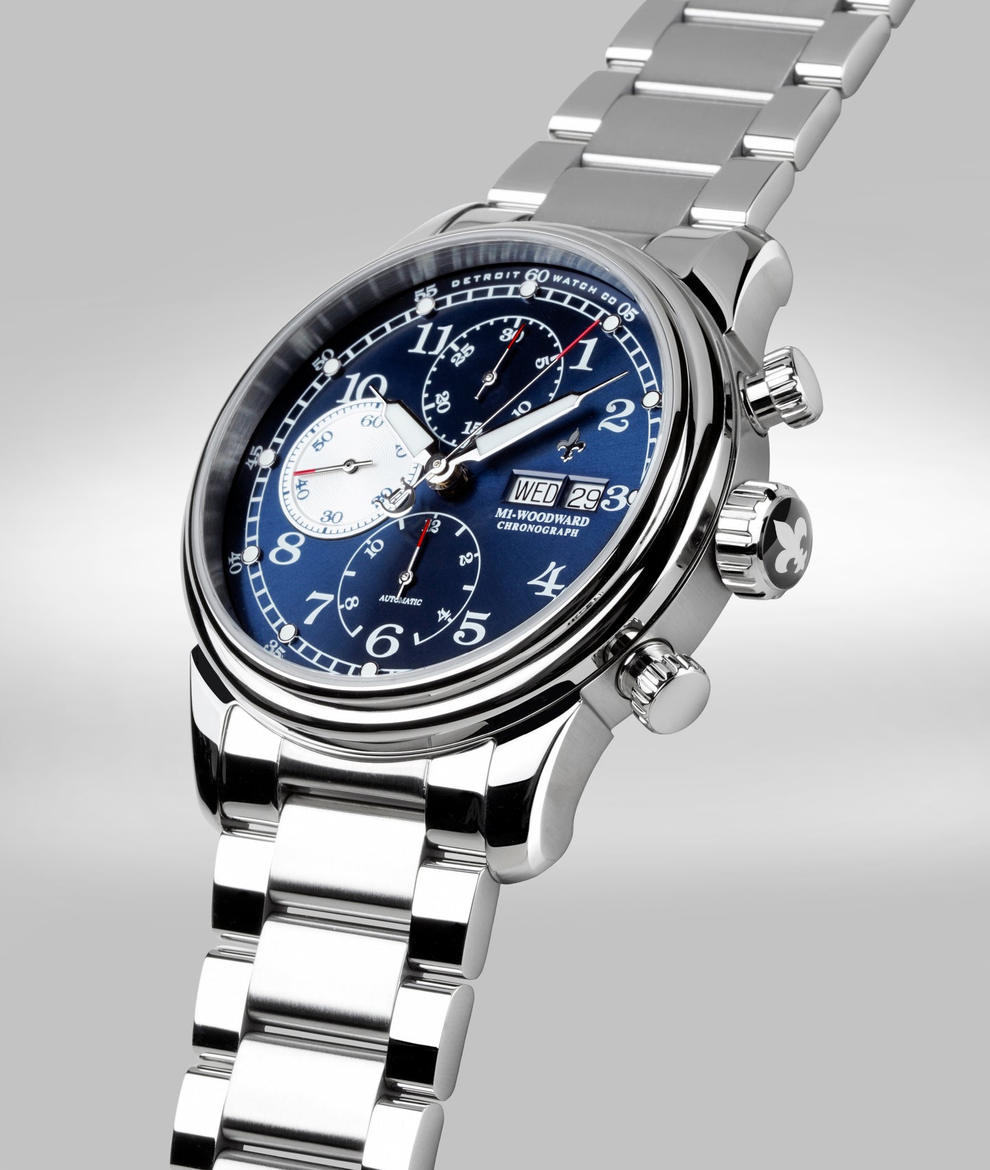 42mm M1-Woodward® Classic Chronograph Exhibition